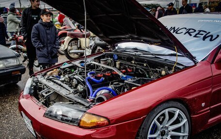 Nissan Skyline, 1990 год, 900 000 рублей, 3 фотография