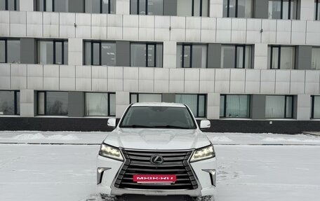 Lexus LX III, 2017 год, 5 550 000 рублей, 10 фотография