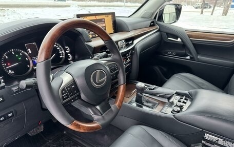 Lexus LX III, 2017 год, 5 550 000 рублей, 21 фотография