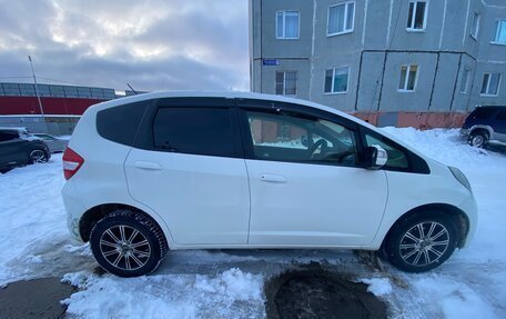 Honda Fit III, 2011 год, 780 000 рублей, 3 фотография