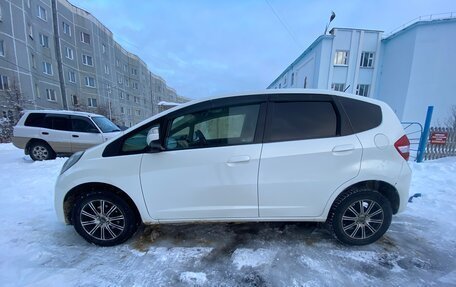 Honda Fit III, 2011 год, 780 000 рублей, 4 фотография