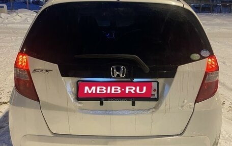 Honda Fit III, 2011 год, 780 000 рублей, 12 фотография