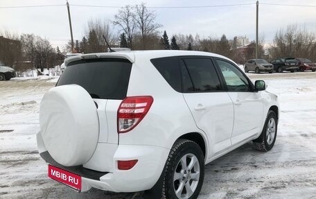 Toyota RAV4, 2011 год, 1 900 000 рублей, 2 фотография