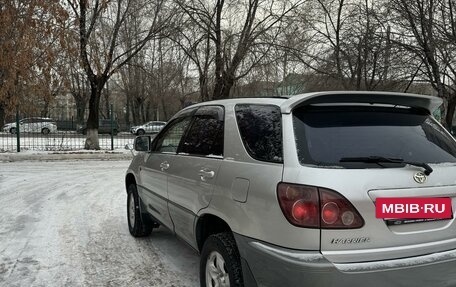 Toyota Harrier, 1999 год, 850 000 рублей, 2 фотография