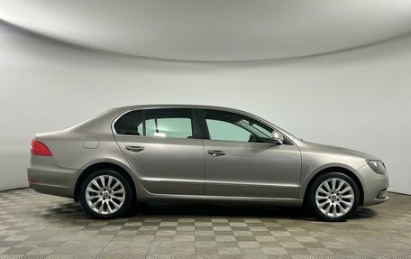 Skoda Superb III рестайлинг, 2014 год, 1 799 000 рублей, 4 фотография