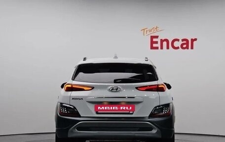 Hyundai Kona I, 2021 год, 1 400 100 рублей, 4 фотография