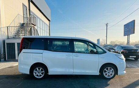 Toyota Noah III, 2014 год, 2 099 999 рублей, 7 фотография