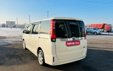 Toyota Noah III, 2014 год, 2 099 999 рублей, 4 фотография