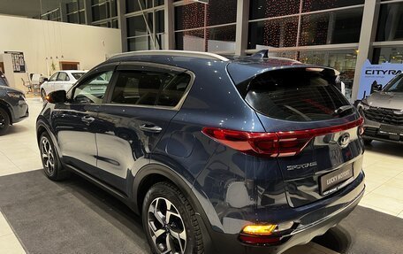 KIA Sportage IV рестайлинг, 2019 год, 1 995 000 рублей, 4 фотография