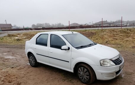 Renault Logan I, 2014 год, 600 000 рублей, 4 фотография