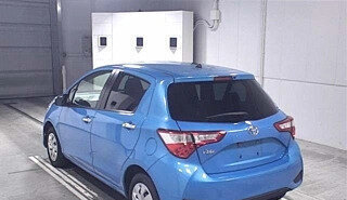 Toyota Vitz, 2017 год, 960 000 рублей, 2 фотография