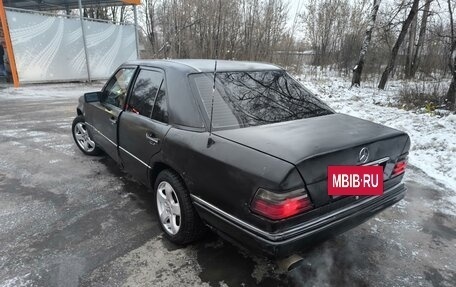 Mercedes-Benz E-Класс, 1994 год, 365 000 рублей, 7 фотография