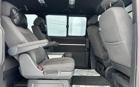 Volkswagen Caravelle T5, 2013 год, 2 990 000 рублей, 24 фотография