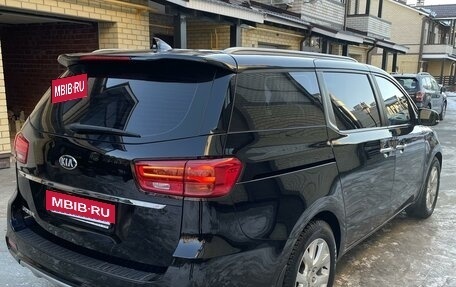 KIA Carnival III, 2019 год, 3 170 000 рублей, 6 фотография