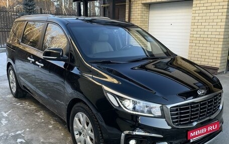 KIA Carnival III, 2019 год, 3 170 000 рублей, 8 фотография