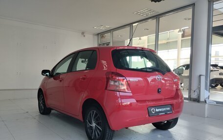 Toyota Yaris III рестайлинг, 2007 год, 750 000 рублей, 6 фотография