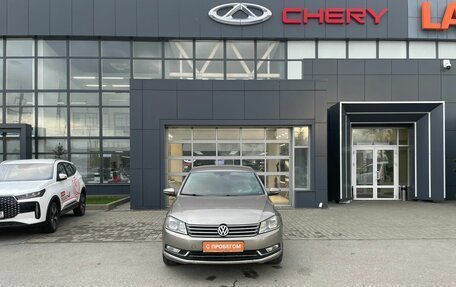 Volkswagen Passat B7, 2013 год, 1 250 000 рублей, 2 фотография