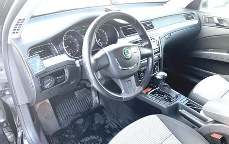 Skoda Superb III рестайлинг, 2011 год, 1 550 000 рублей, 9 фотография