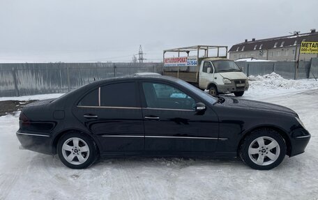 Mercedes-Benz E-Класс, 2003 год, 749 000 рублей, 4 фотография