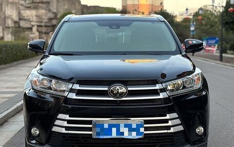 Toyota Highlander III, 2021 год, 3 700 000 рублей, 4 фотография