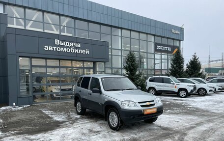 Chevrolet Niva I рестайлинг, 2015 год, 760 000 рублей, 3 фотография