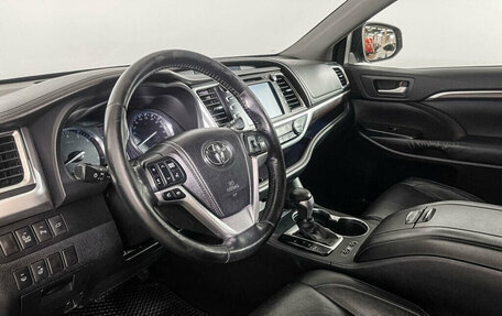 Toyota Highlander III, 2014 год, 2 850 000 рублей, 13 фотография