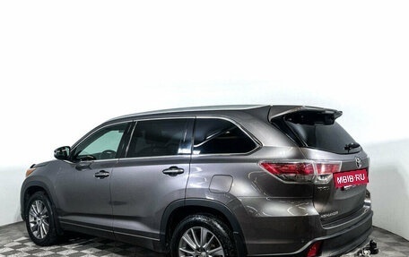 Toyota Highlander III, 2014 год, 2 850 000 рублей, 7 фотография