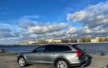 Volvo V90 Cross Country I рестайлинг, 2018 год, 4 250 000 рублей, 3 фотография