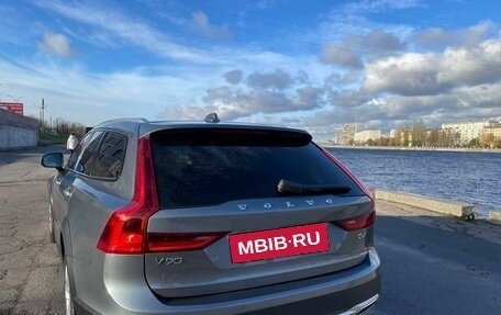 Volvo V90 Cross Country I рестайлинг, 2018 год, 4 250 000 рублей, 13 фотография