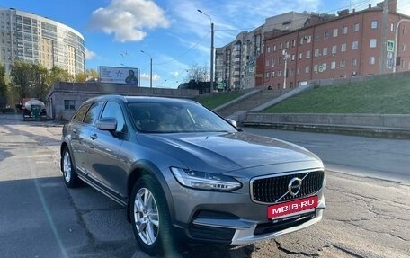 Volvo V90 Cross Country I рестайлинг, 2018 год, 4 250 000 рублей, 9 фотография