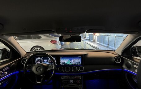 Mercedes-Benz E-Класс, 2016 год, 3 800 000 рублей, 24 фотография