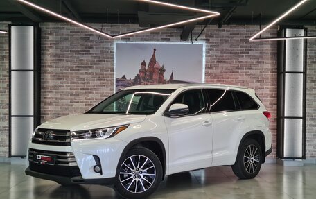 Toyota Highlander III, 2019 год, 4 197 000 рублей, 1 фотография