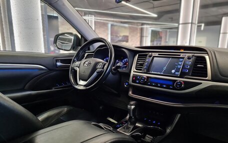 Toyota Highlander III, 2019 год, 4 197 000 рублей, 7 фотография