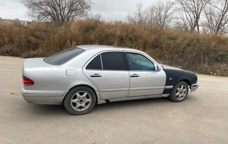 Mercedes-Benz E-Класс, 1998 год, 178 000 рублей, 6 фотография