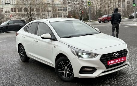 Hyundai Solaris II рестайлинг, 2017 год, 1 499 999 рублей, 2 фотография