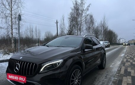 Mercedes-Benz GLA, 2015 год, 1 750 000 рублей, 2 фотография