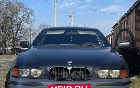 BMW 5 серия, 2002 год, 740 000 рублей, 2 фотография