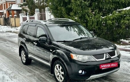 Mitsubishi Outlander III рестайлинг 3, 2008 год, 770 000 рублей, 4 фотография