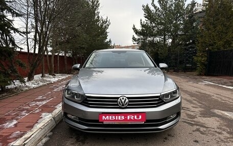 Volkswagen Passat B8 рестайлинг, 2017 год, 2 300 000 рублей, 3 фотография