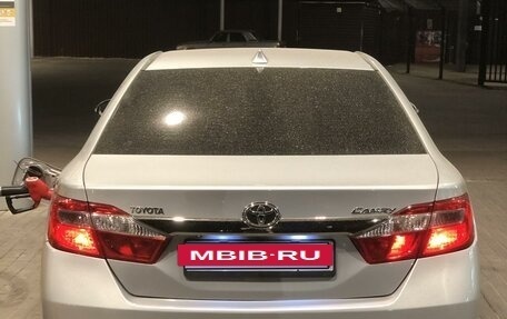 Toyota Camry, 2014 год, 1 415 000 рублей, 10 фотография