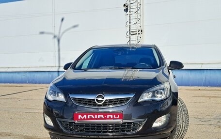 Opel Astra J, 2010 год, 950 000 рублей, 2 фотография