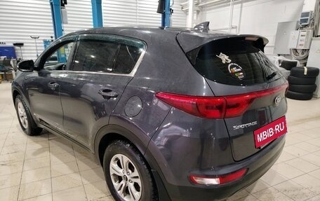 KIA Sportage IV рестайлинг, 2018 год, 2 041 000 рублей, 4 фотография