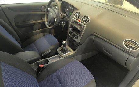 Ford Focus II рестайлинг, 2005 год, 440 000 рублей, 14 фотография