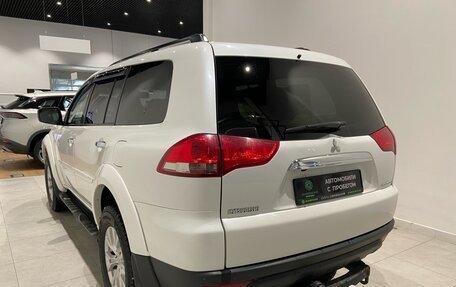 Mitsubishi Pajero Sport II рестайлинг, 2015 год, 2 400 000 рублей, 6 фотография