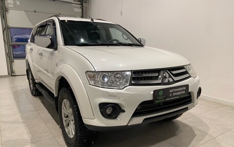 Mitsubishi Pajero Sport II рестайлинг, 2015 год, 2 400 000 рублей, 3 фотография