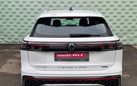 Volkswagen Tiguan, 2024 год, 5 765 000 рублей, 6 фотография