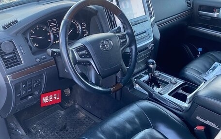 Toyota Land Cruiser 200, 2016 год, 5 998 000 рублей, 9 фотография