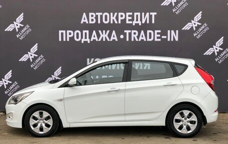 Hyundai Solaris II рестайлинг, 2015 год, 1 090 000 рублей, 4 фотография