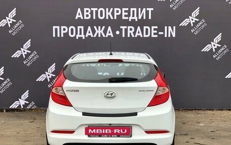 Hyundai Solaris II рестайлинг, 2015 год, 1 090 000 рублей, 8 фотография