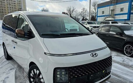 Hyundai Staria, 2022 год, 6 699 000 рублей, 2 фотография